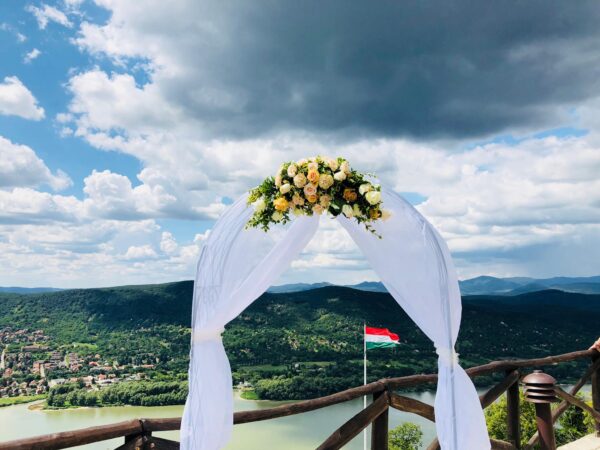 Russian Elopement in Hungary, photo: Rabloczky András