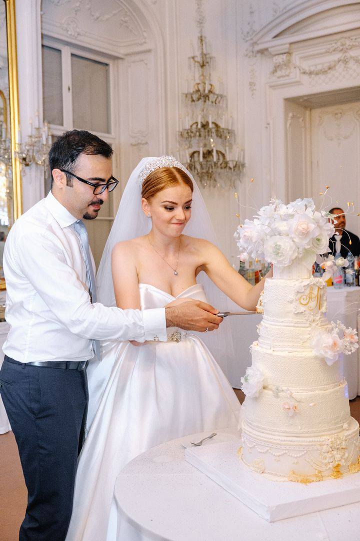OH esküvő, wedding cake performance, tortaceremónia, photo: Evgeniy Kudryavtsev