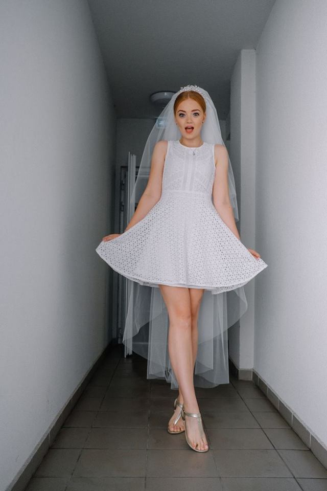 Bridal prep funny moments, , photo: Evgeniy Kudryavtsev