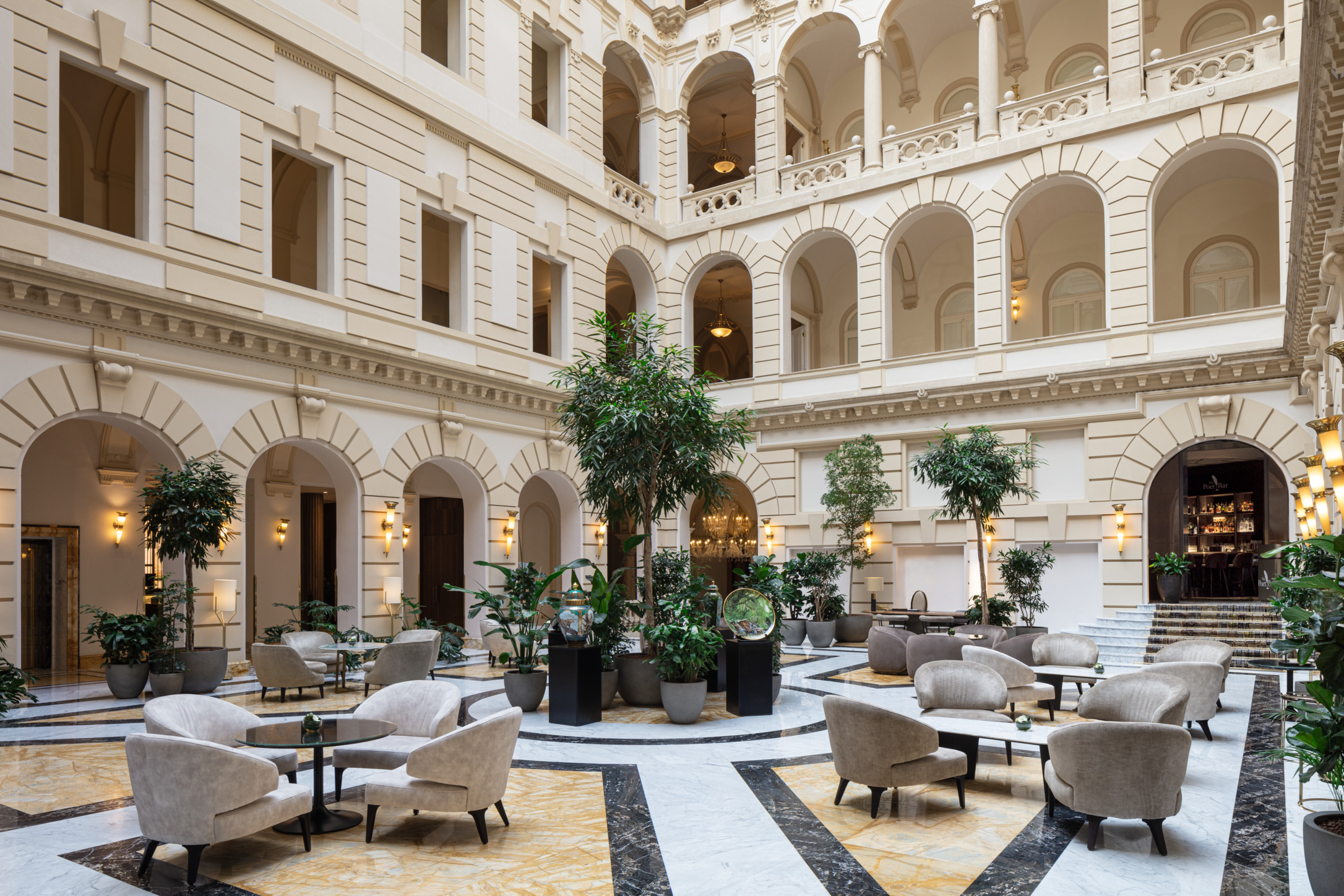 Anantara_New_York_Palace_Budapest_Hotel_Atrium_